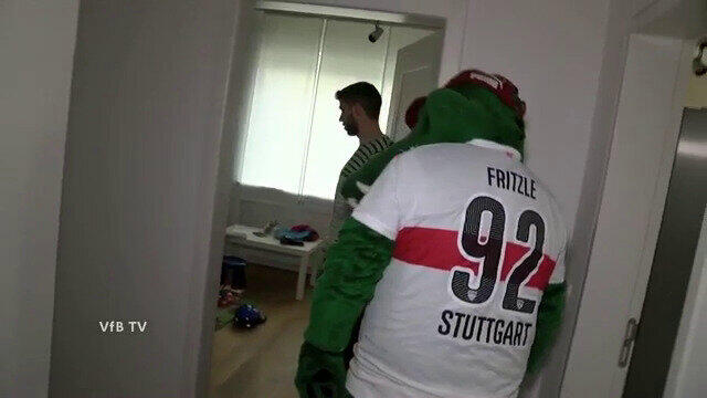 KICK: Fritzle zu Besuch bei Emiliano Insua