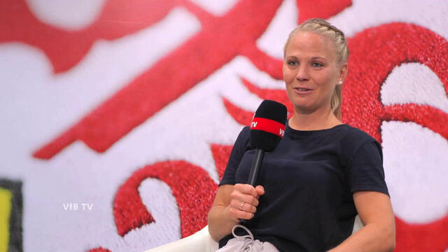 Willkommen im Brustring: Leonie Maier
