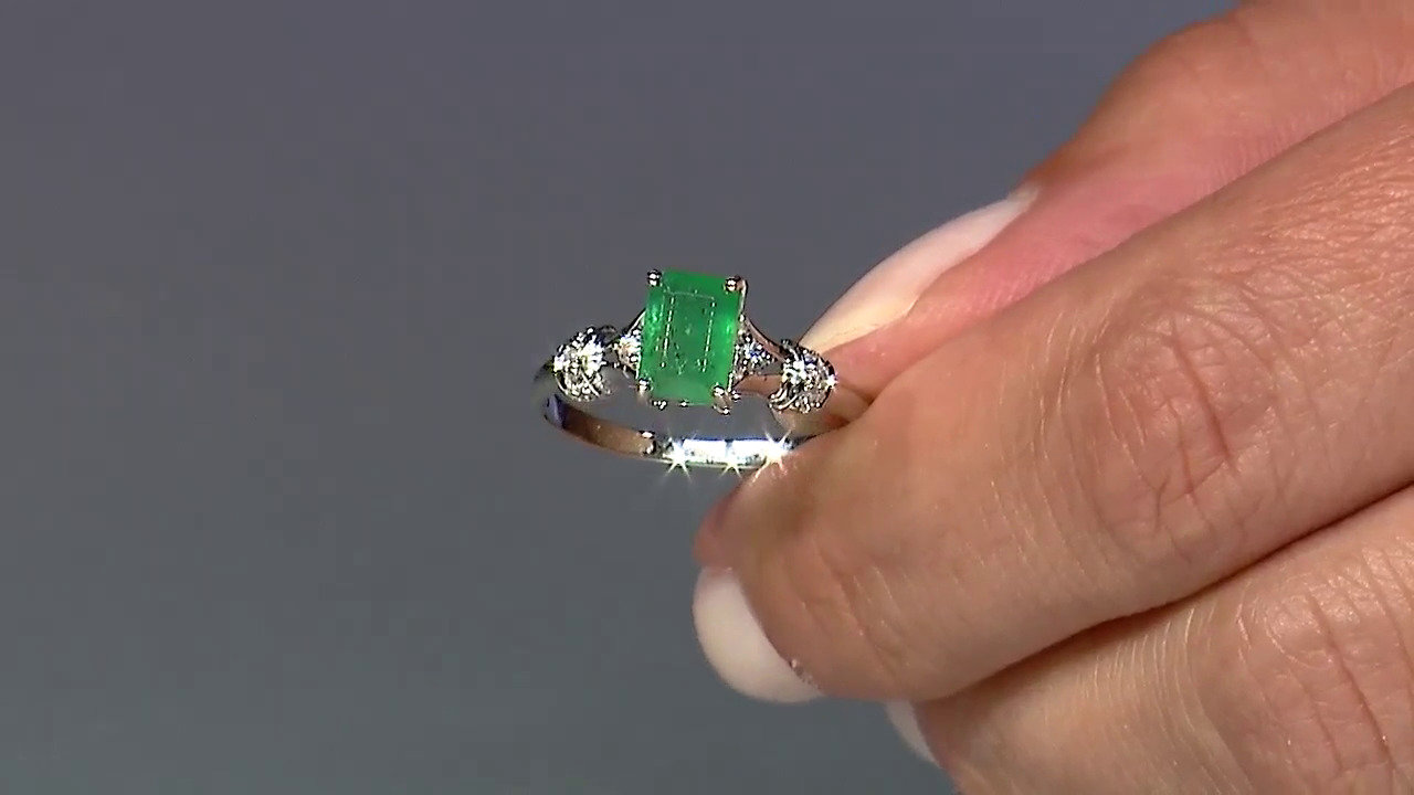 Video Anello placcato in platino con Smeraldo Bahia