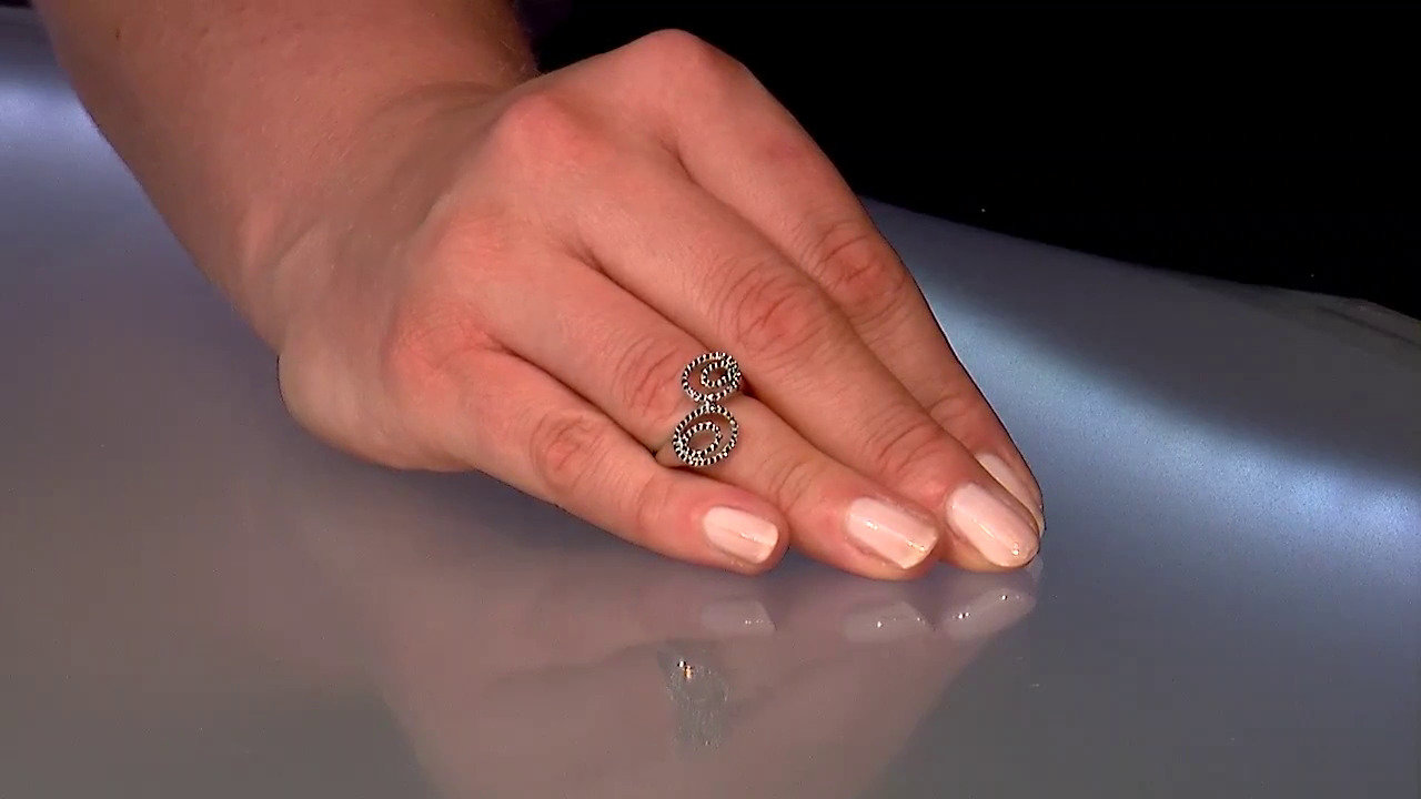 Video Anello in argento con Diamante Blu Royal