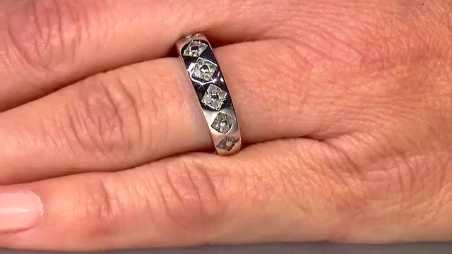 Video Anillo en plata con Alejandrita