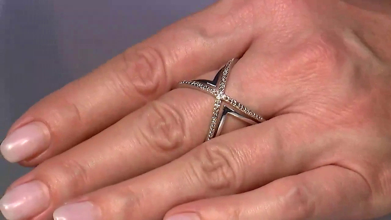 Video Champagne Diamond Silver Ring