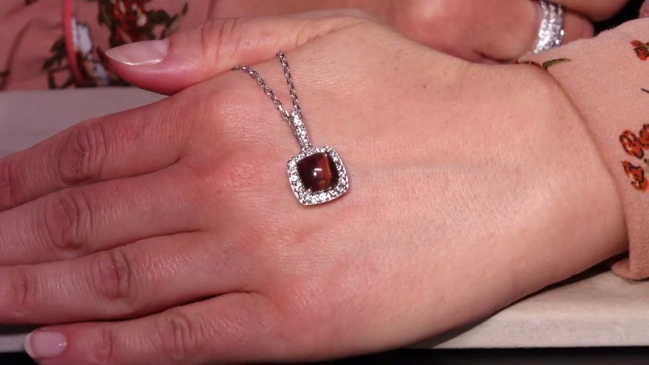 Video Red Tiger´s Eye Silver Pendant