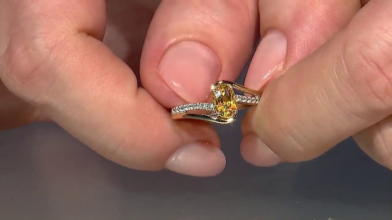 Video Anello in oro con Sfene (La Revelle)