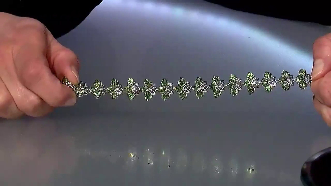 Video Russian Apatite Silver Bracelet