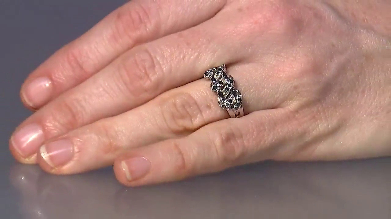 Video Zilveren ring met Koningsblauwe diamanten