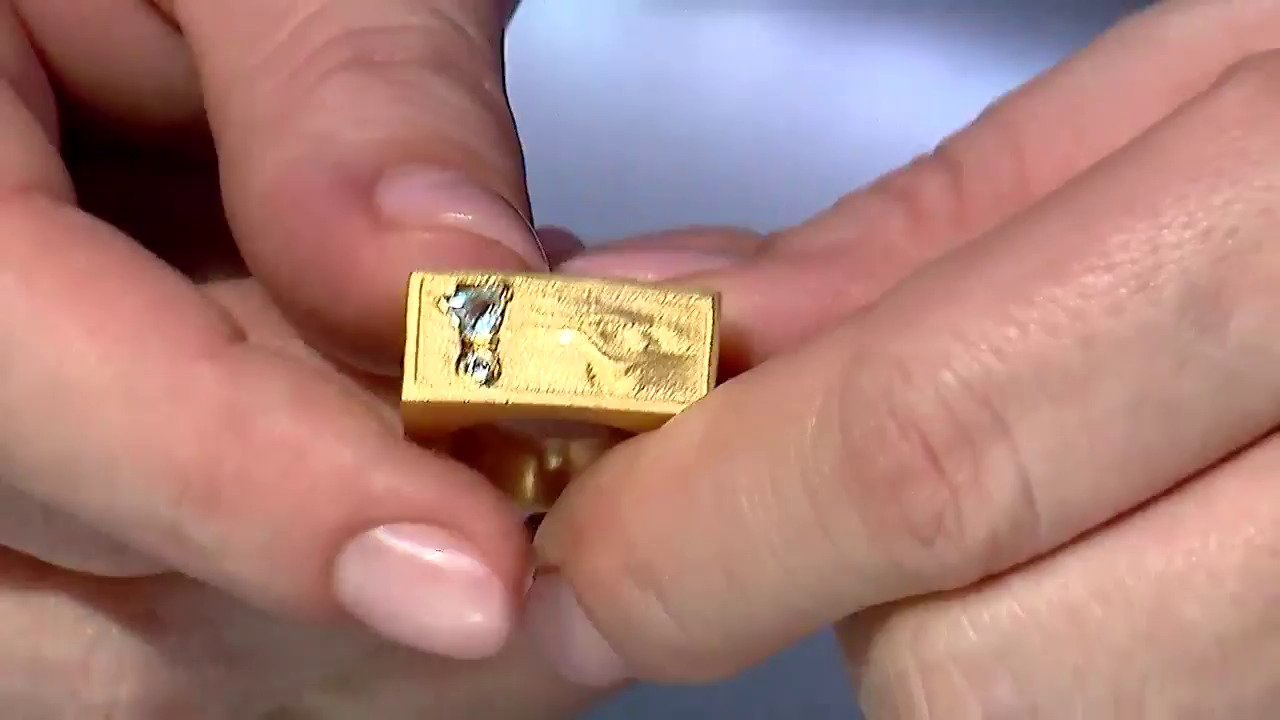 Video Anello placcato in oro con Topazi (MONOSONO COLLECTION)