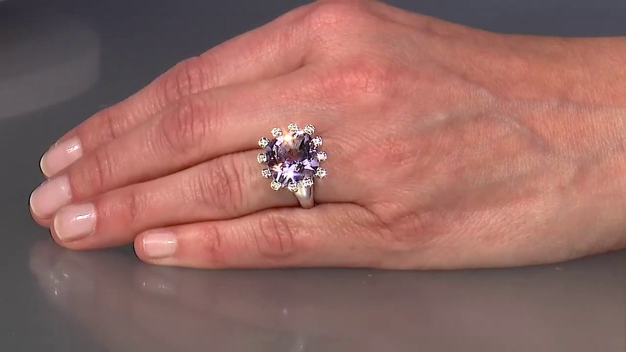 Video Rose de France Amethyst Silver Ring