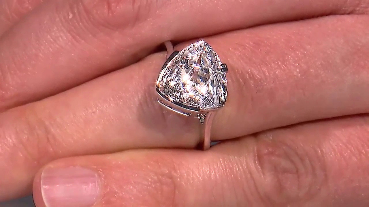 Video Zilveren ring met een Koninklijk Witte Topaas (PHANTASIA)