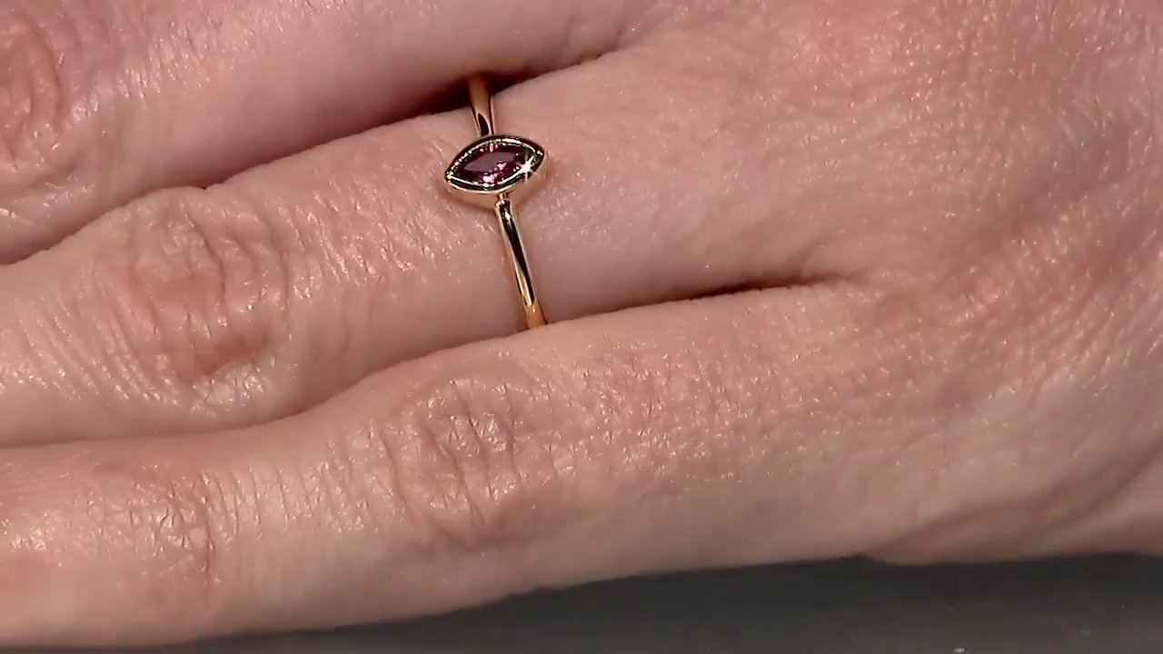 Video Zilveren ring met een Framboos Zirkoon