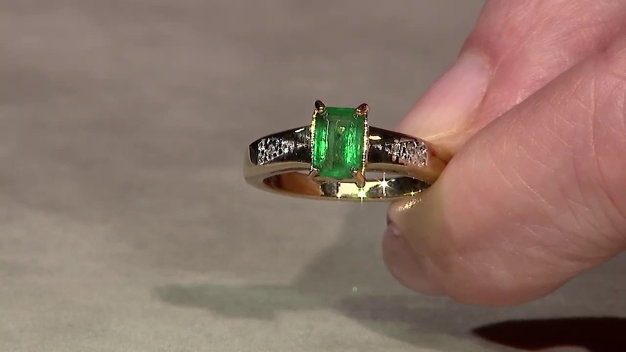Video Zilveren ring met een Bahia-smaragd