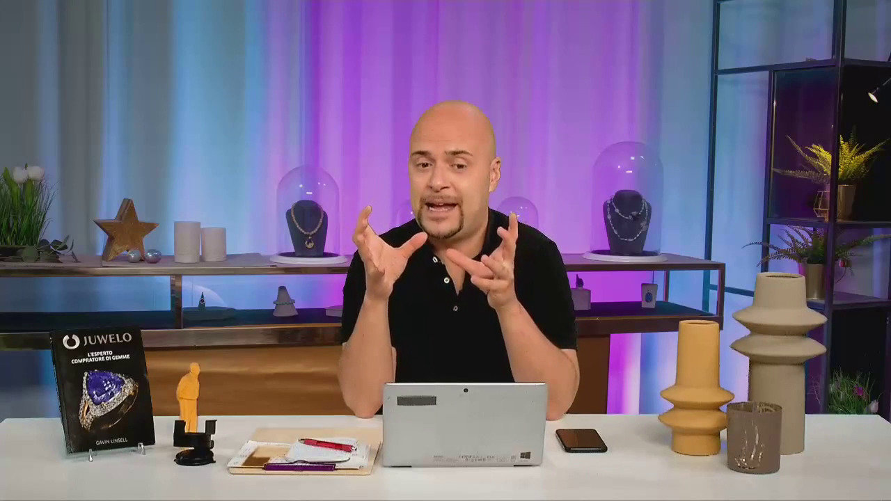 Visualizza l‘ultima asta di gioielli in Tv