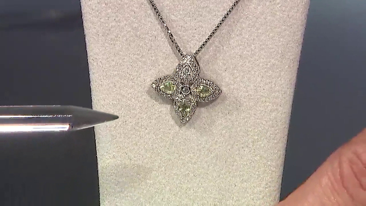 Video Unheated Green Sapphire Silver Pendant