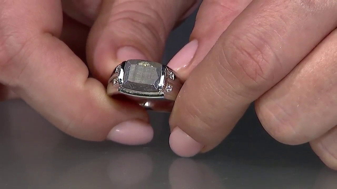 Video Zilveren ring met een Antraciet saffier