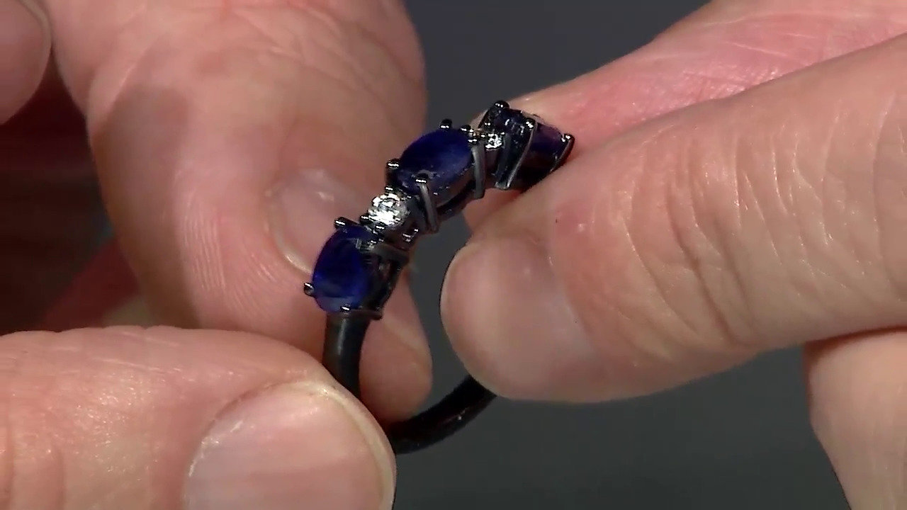 Video Zilveren ring met Madagaskar Blauwe Saffieren