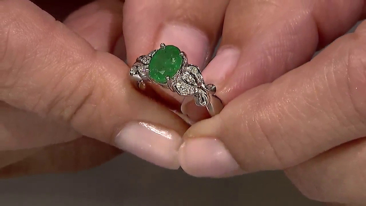 Video Zilveren ring met een Bahia-smaragd