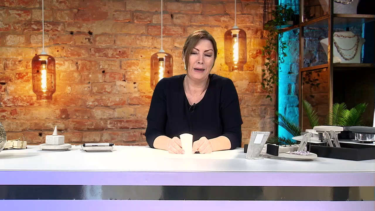 Visualizza l‘ultima asta di gioielli in Tv