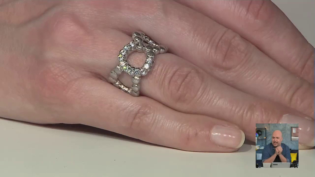Video Anello in argento con Zircone