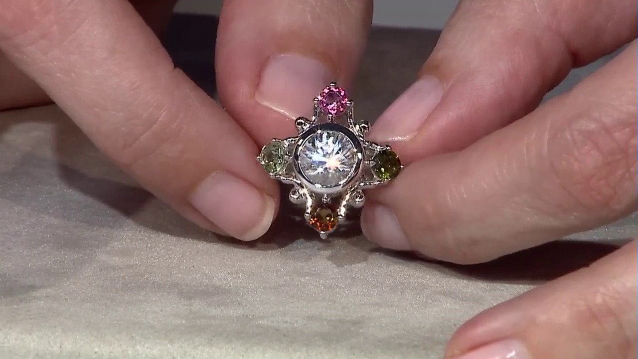 Voir l’enchère du bijou