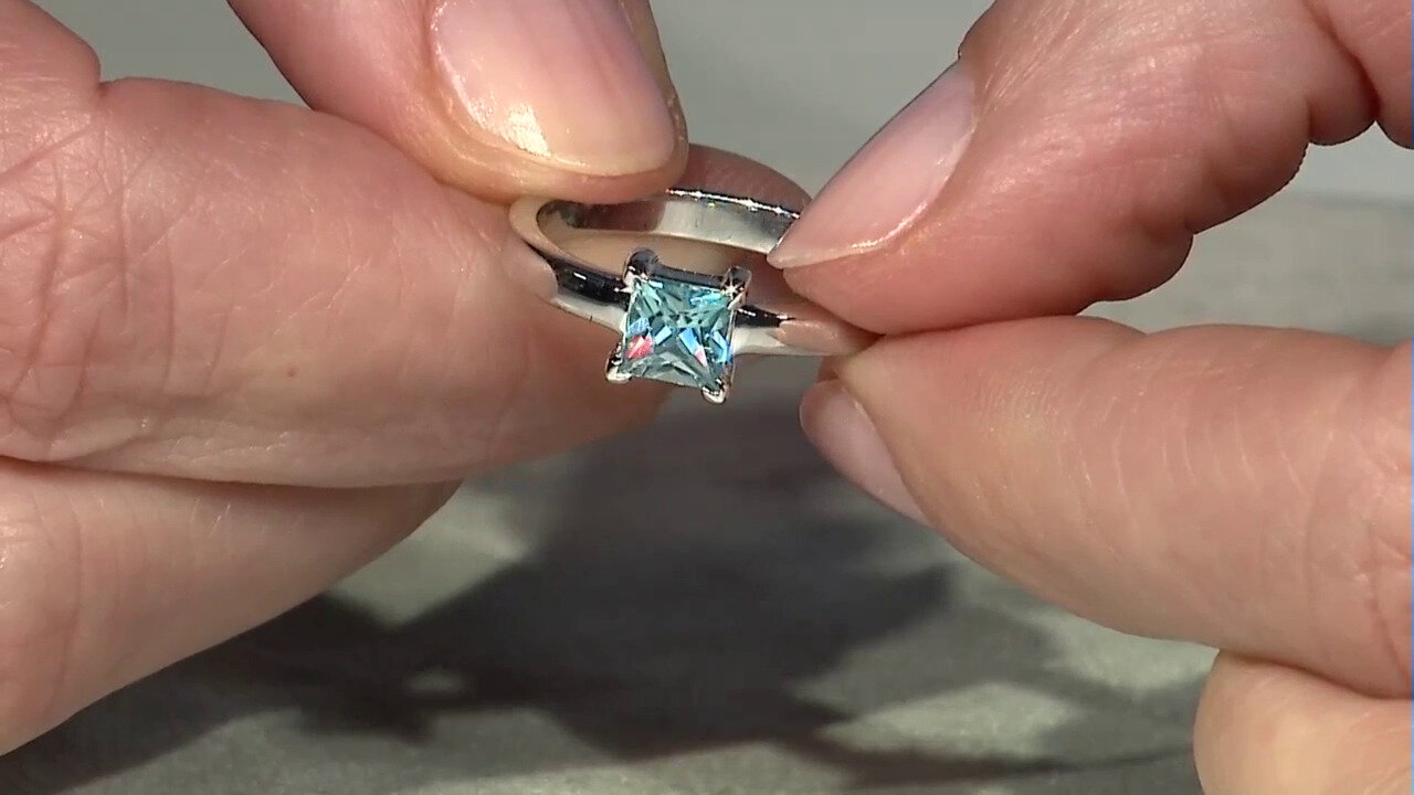 Voir l’enchère du bijou