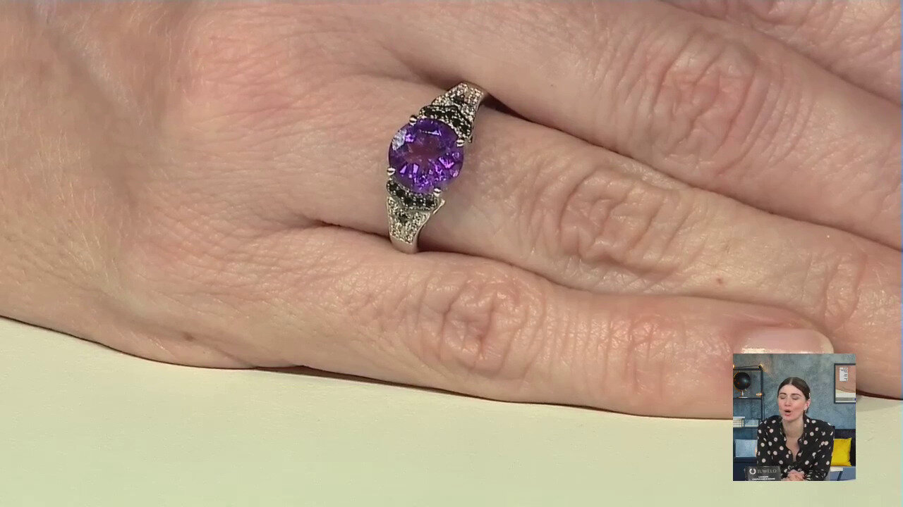 Visualizza l‘ultima asta di gioielli in Tv