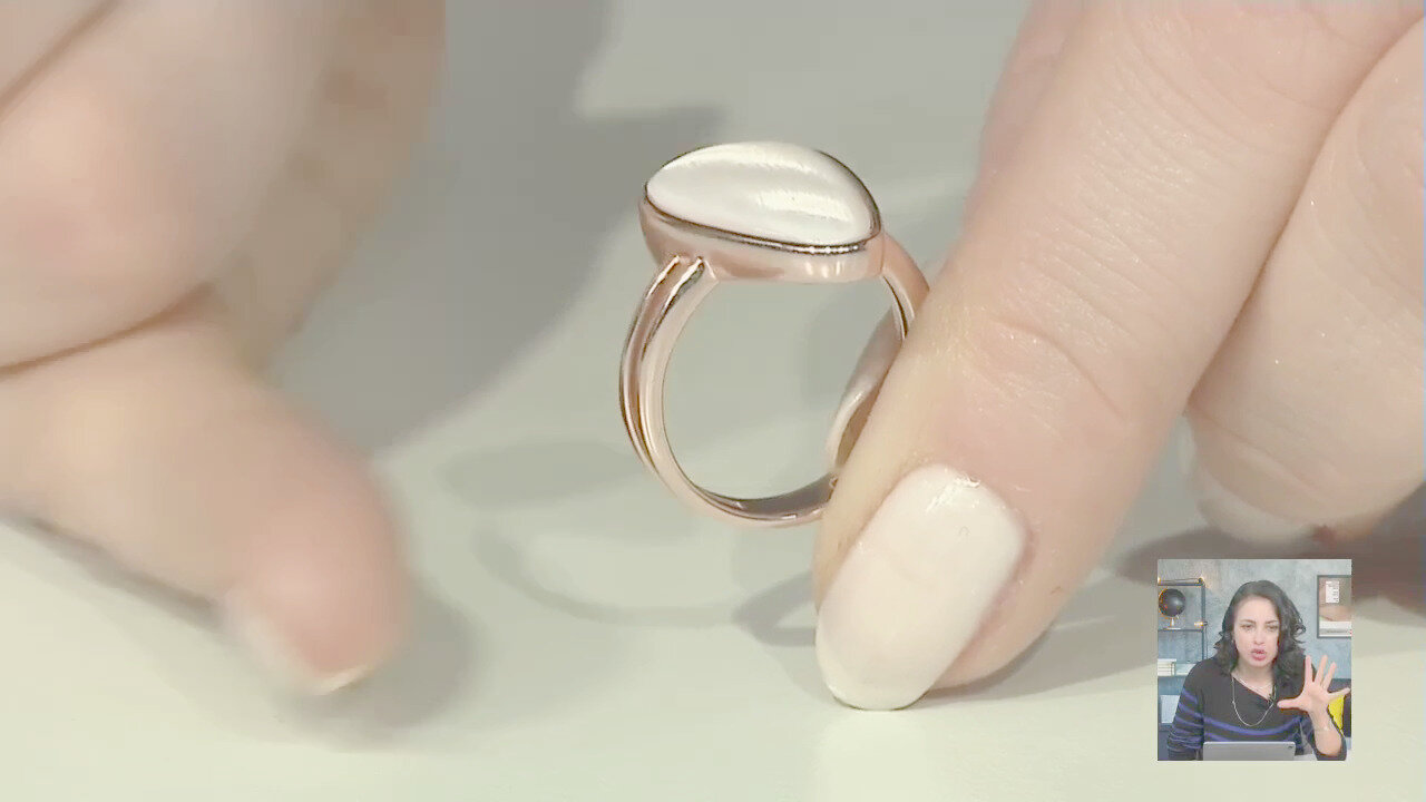 Video Anello in argento con Madreperla