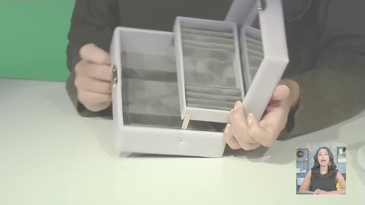 Visualizza l‘ultima asta di gioielli in Tv