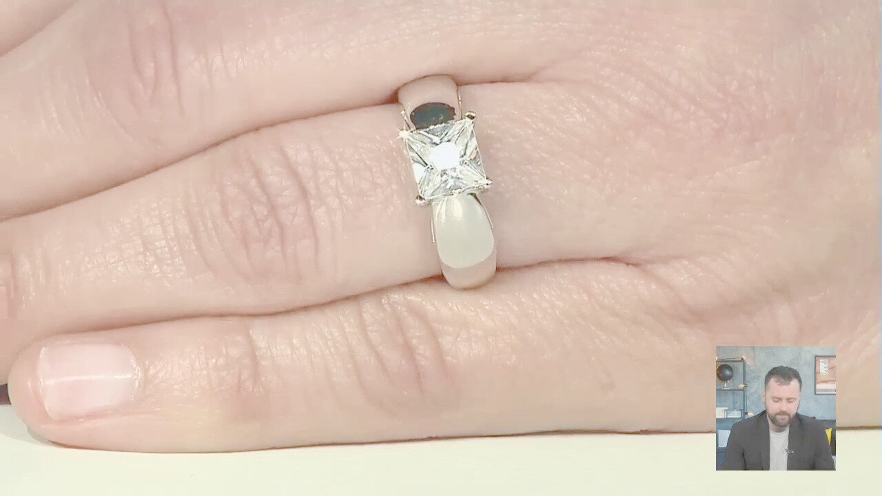 Video Anello in argento con Zircone