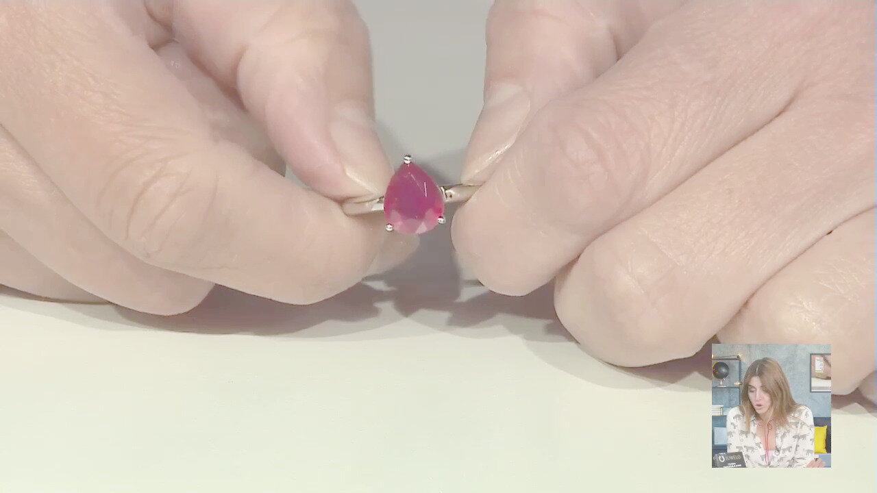 Video Anello in argento con Rubino Bemainty