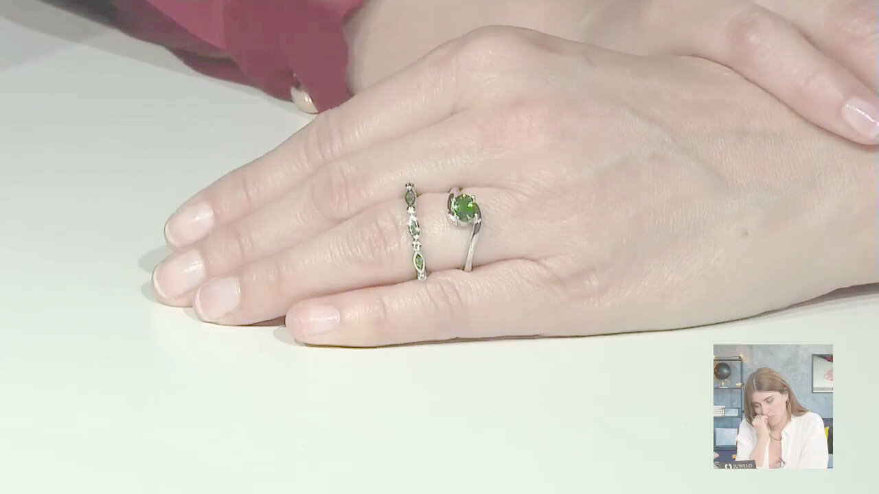 Video Anello in argento con Diopside Russo