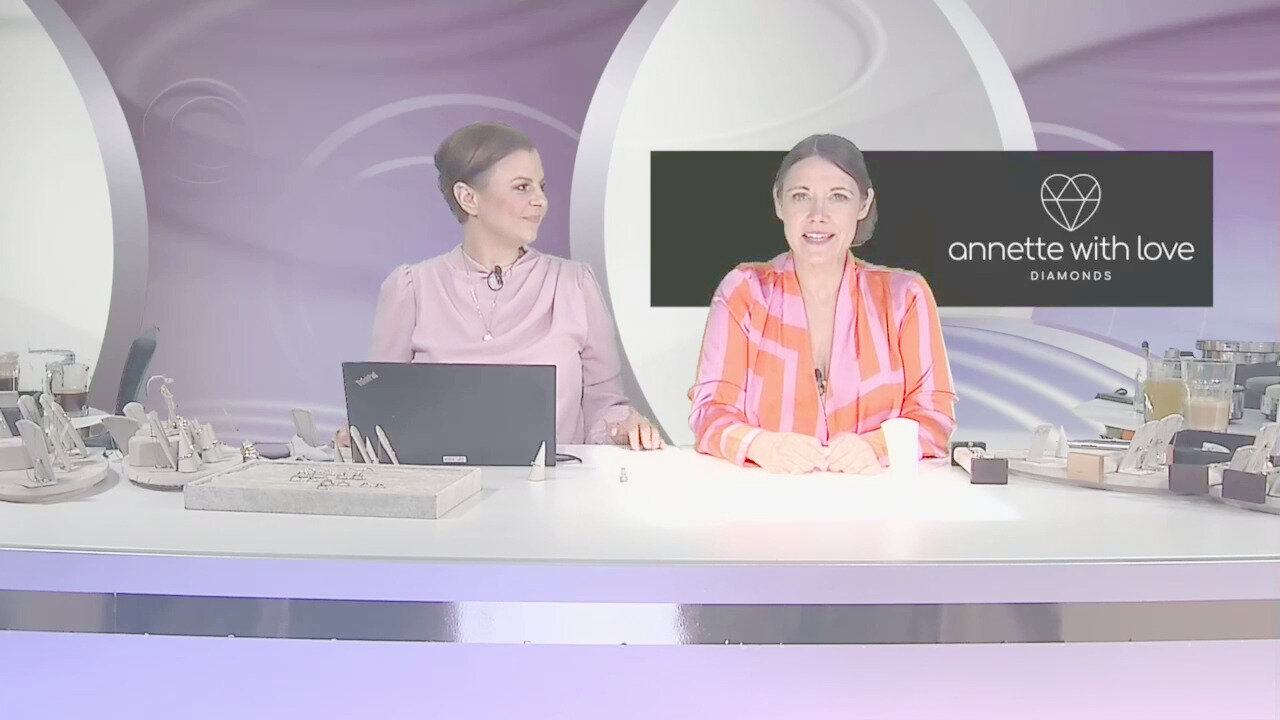 Video Anello in oro con Diamante IF (D) (Annette)