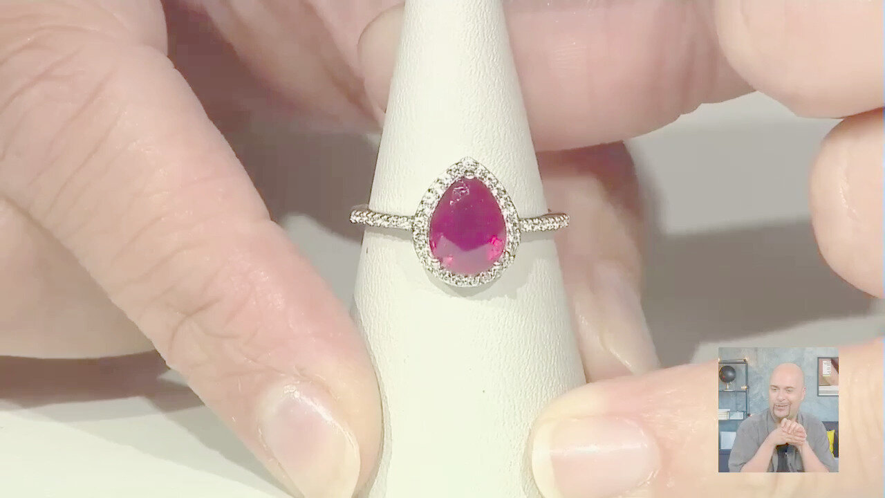 Video Anello in argento con Rubino Bemainty