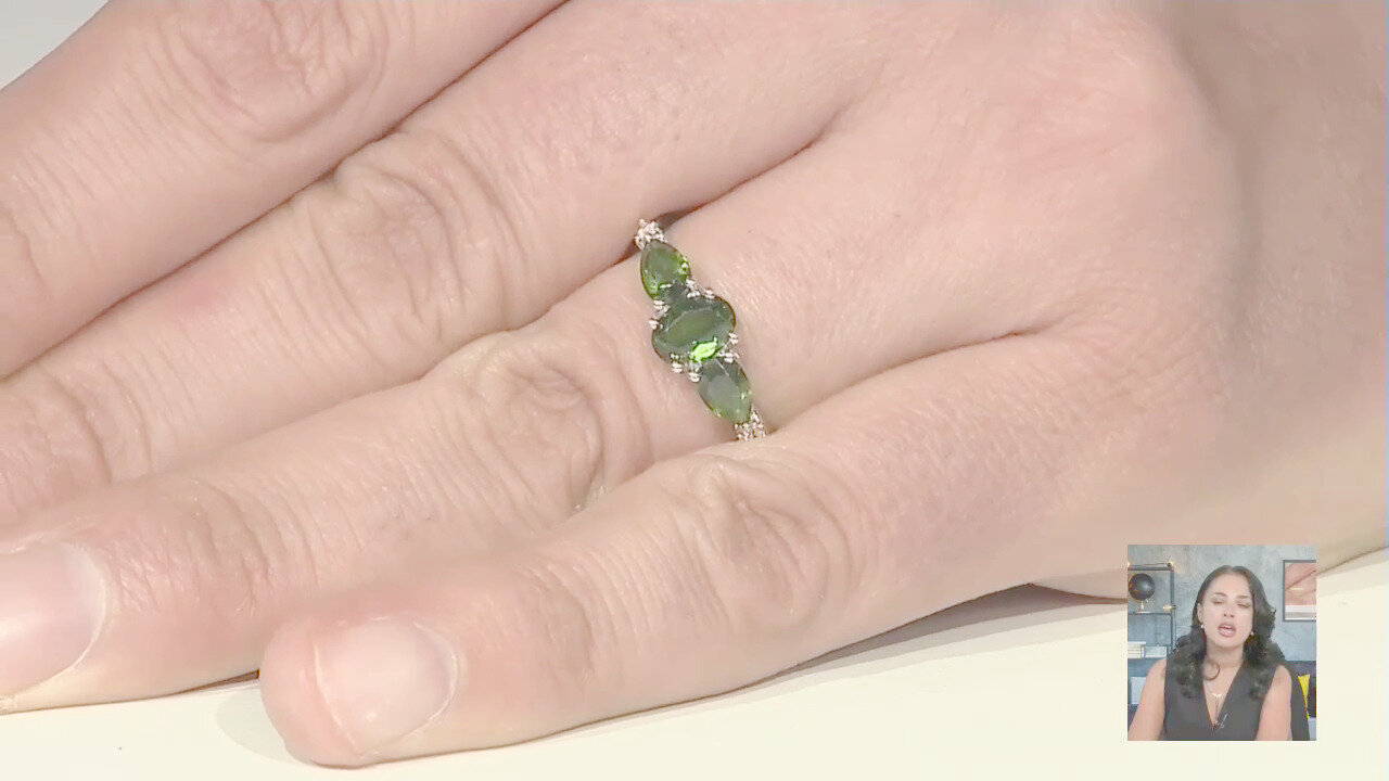 Video Anello in argento con Diopside Russo