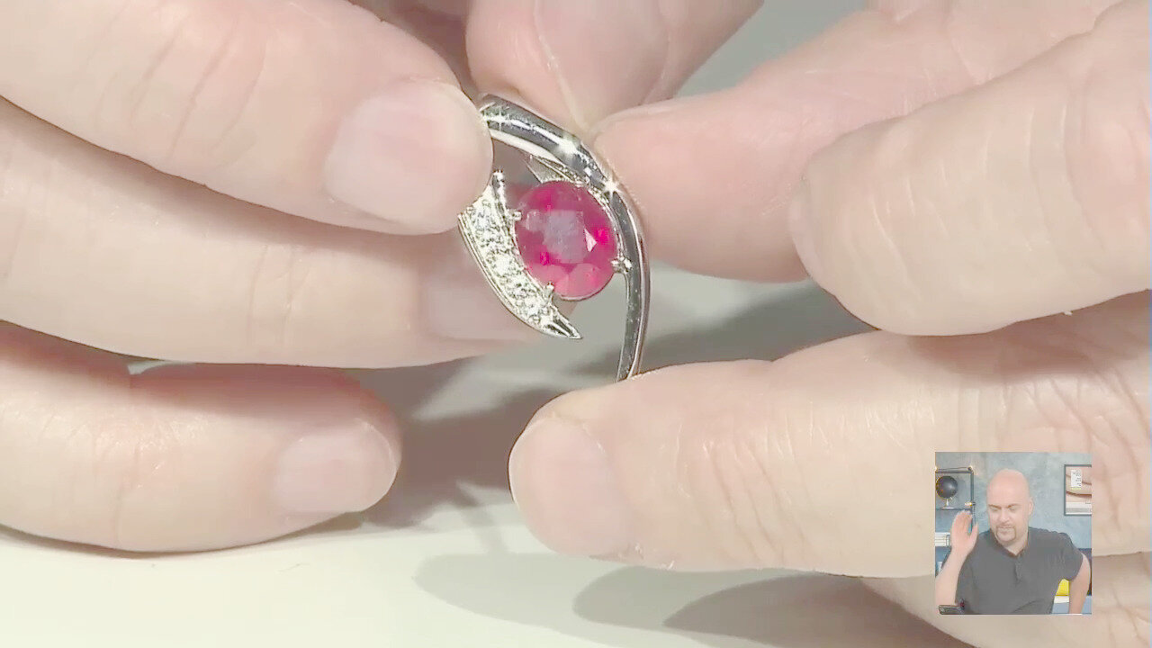 Video Ciondolo in argento con Rubino Bemainty (MONOSONO COLLECTION)