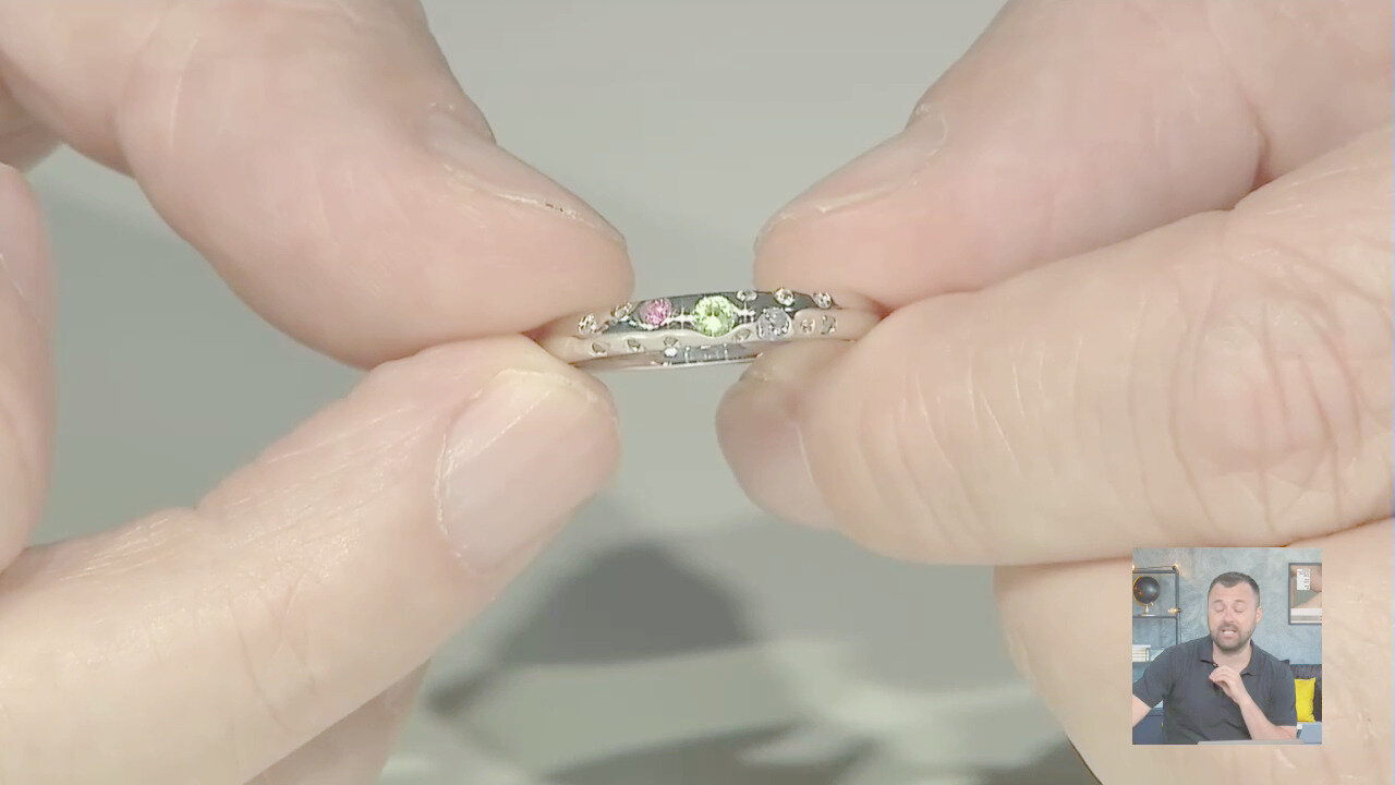 Video Anello in argento con Tsavorite del Kenya
