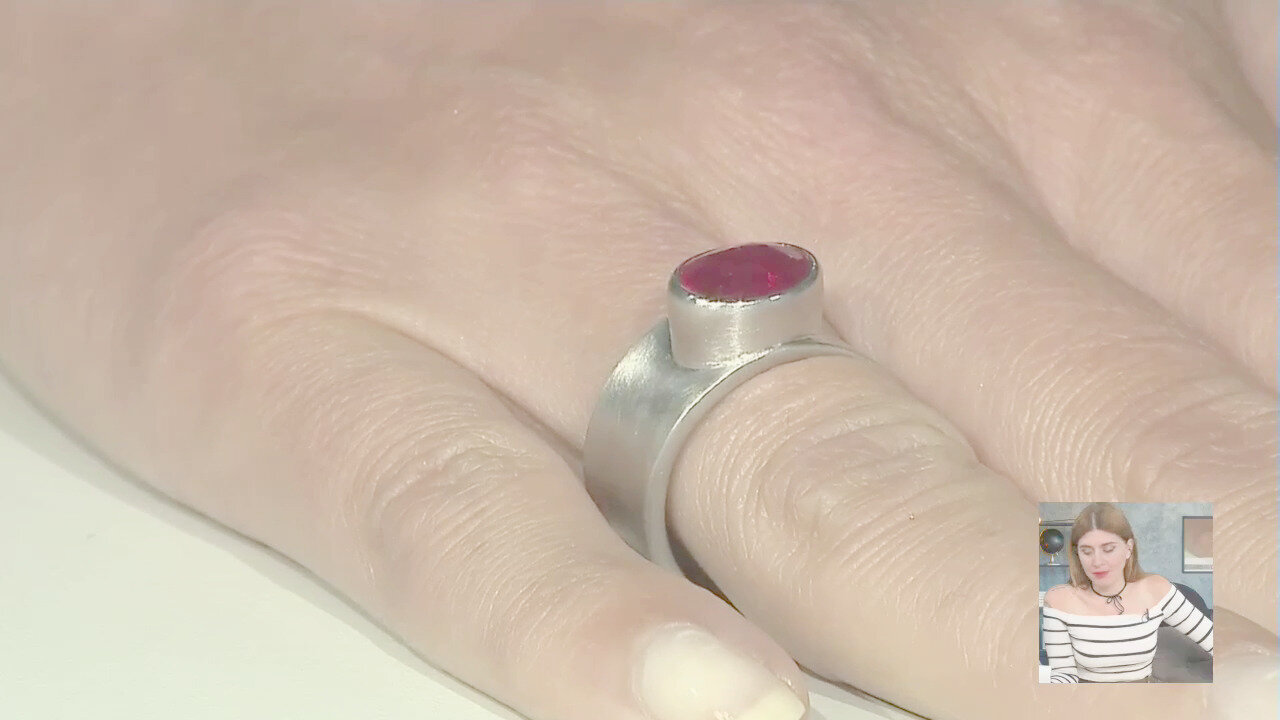 Video Anello in argento con Rubino Bemainty