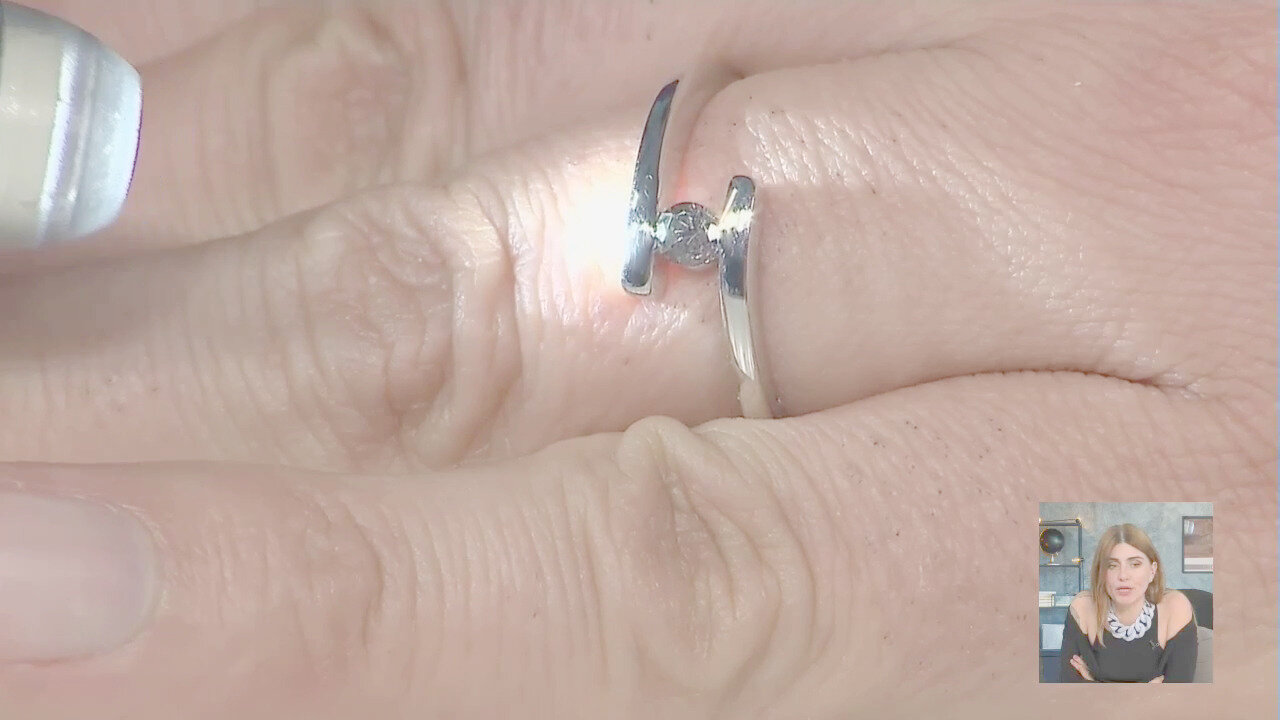 Video Anello in argento con Granato Cangiante