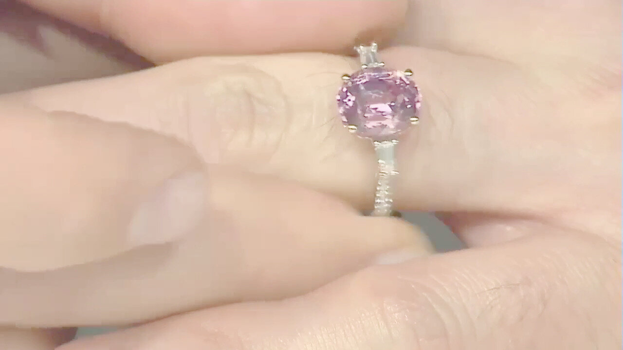 Video Anello in oro con Granato Malaya (CIRARI)