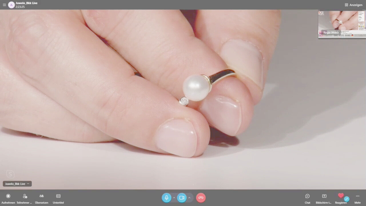 Video Anello in oro con Perla Akoya (TPC)