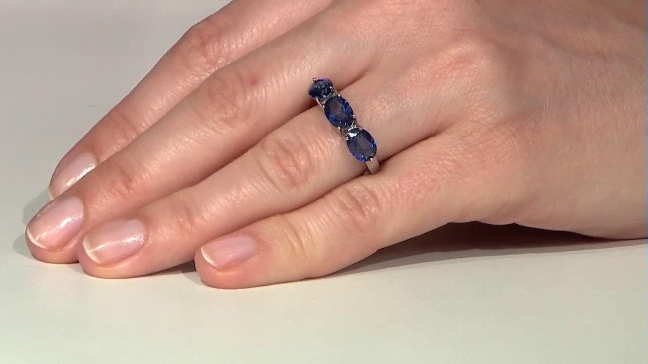 Video Royal Blue Topaz Silver Ring