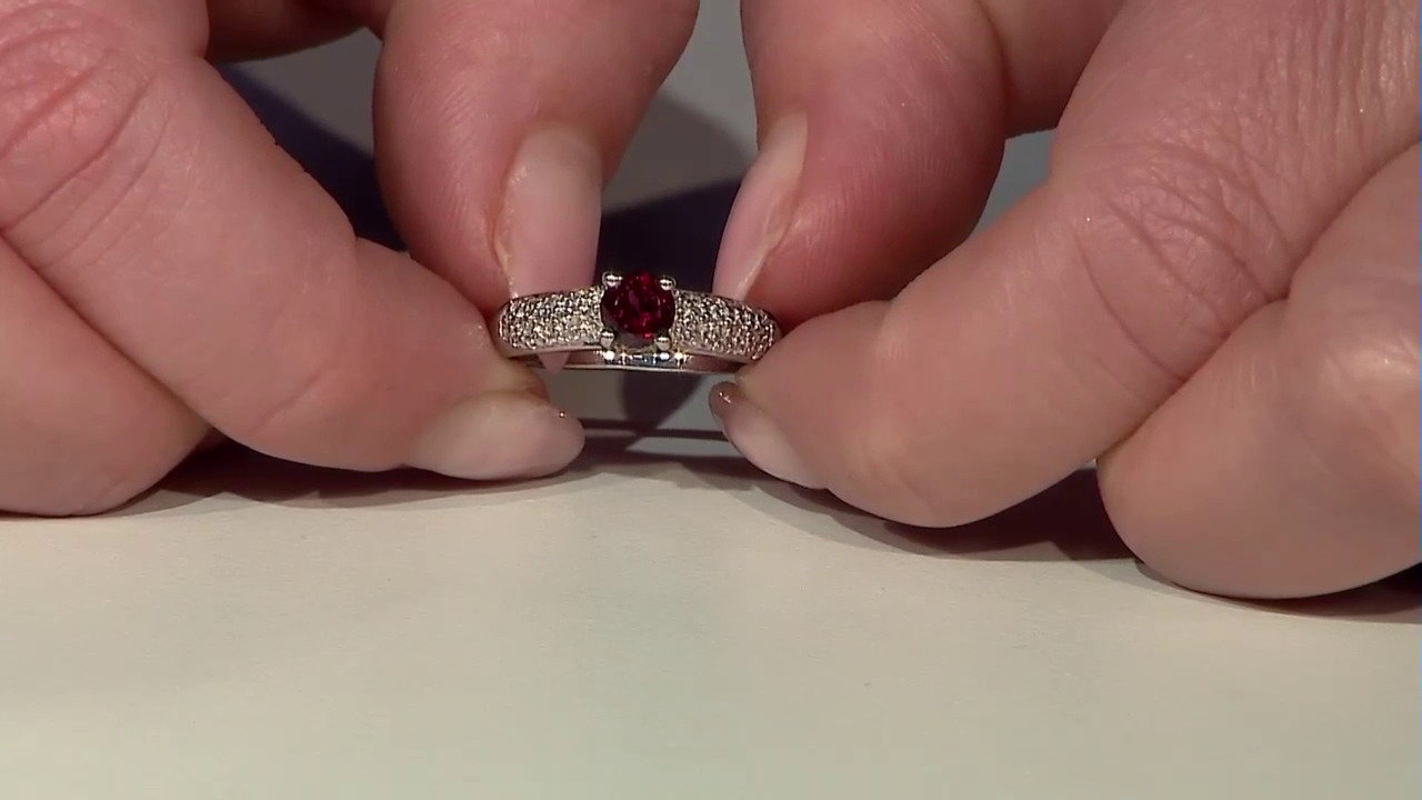 Video Brazilian Rhodolite Silver Ring