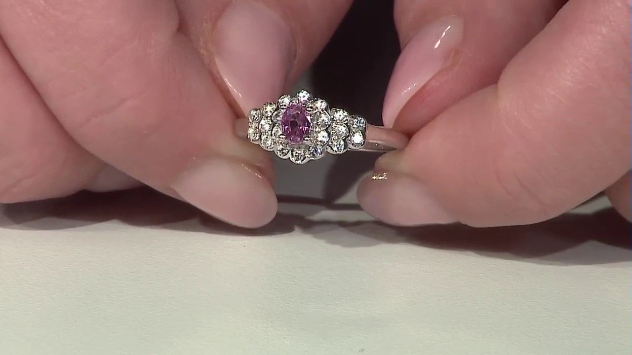 Video Zilveren ring met een Onverhitte Purper Saffier