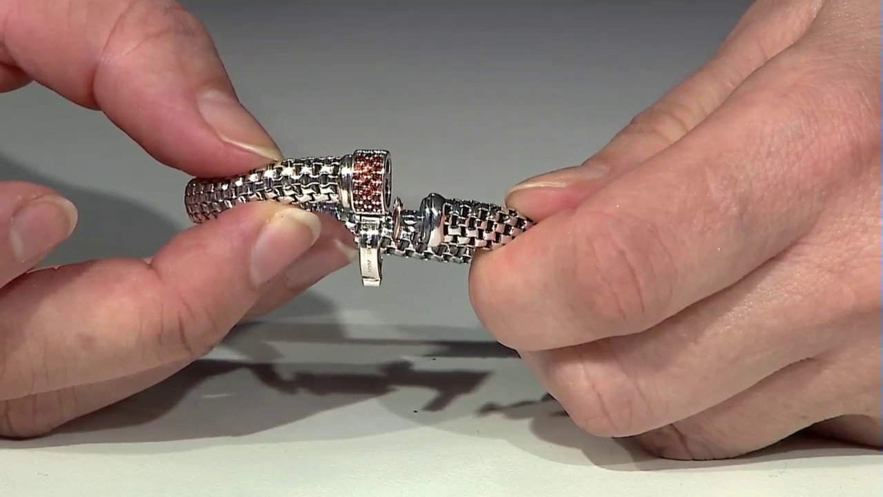 Video Mozambique Garnet Silver Bracelet (Nan Collection)