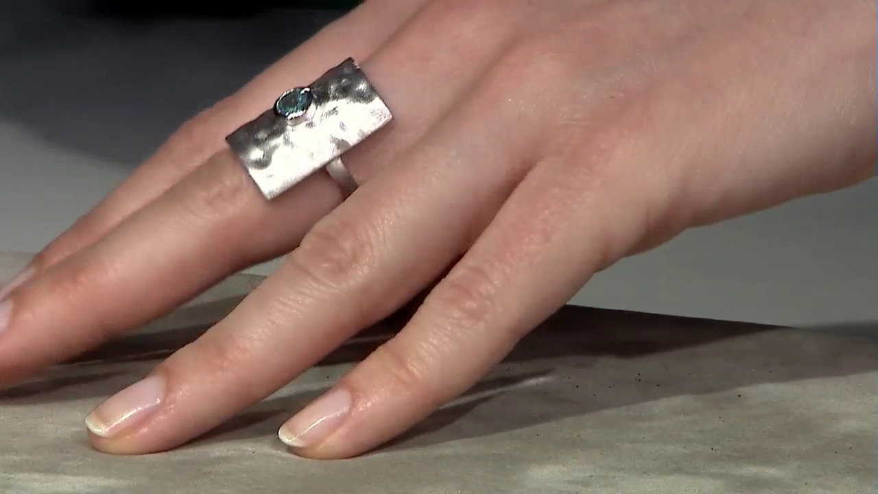 Video Zilveren ring met een Ratanakiri zirkoon (MONOSONO COLLECTION)