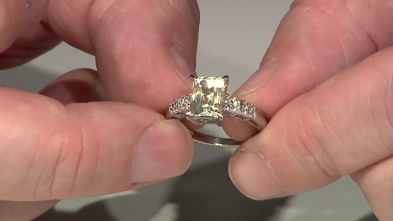 Video Bague en argent et Kunzite jaune canari