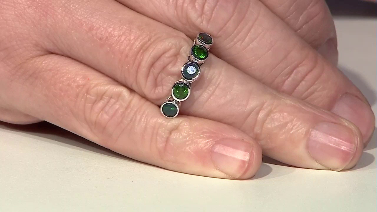 Video Zilveren ring met Mezezo opalen