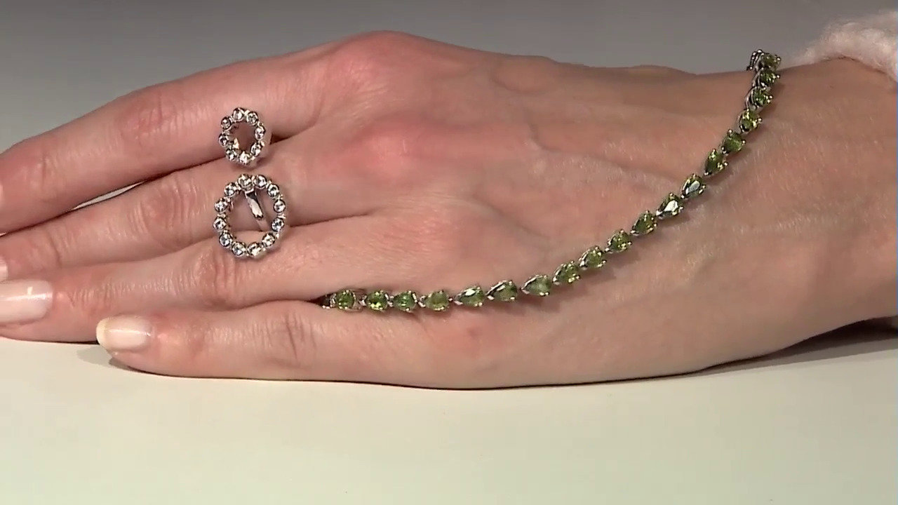 Video Brazalete en plata con Zafiro de Mozambique