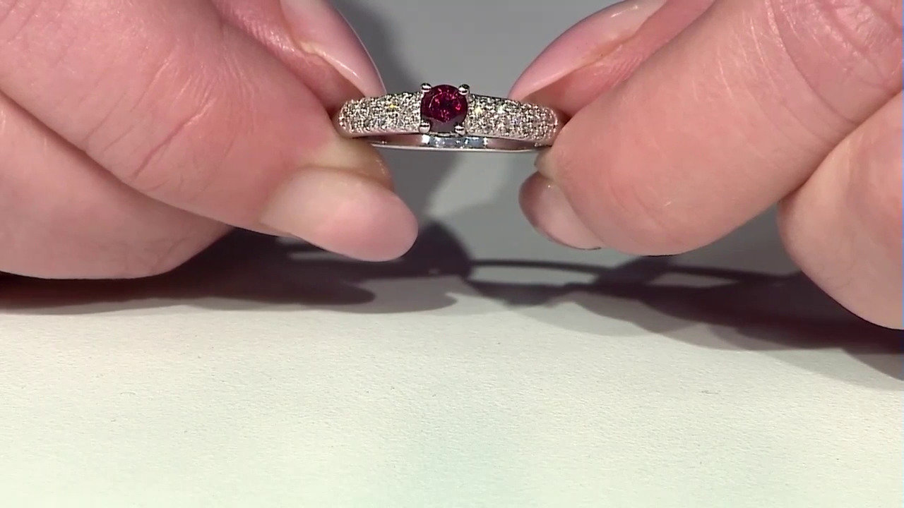 Video Zilveren ring met een Braziliaanse rhodoliet