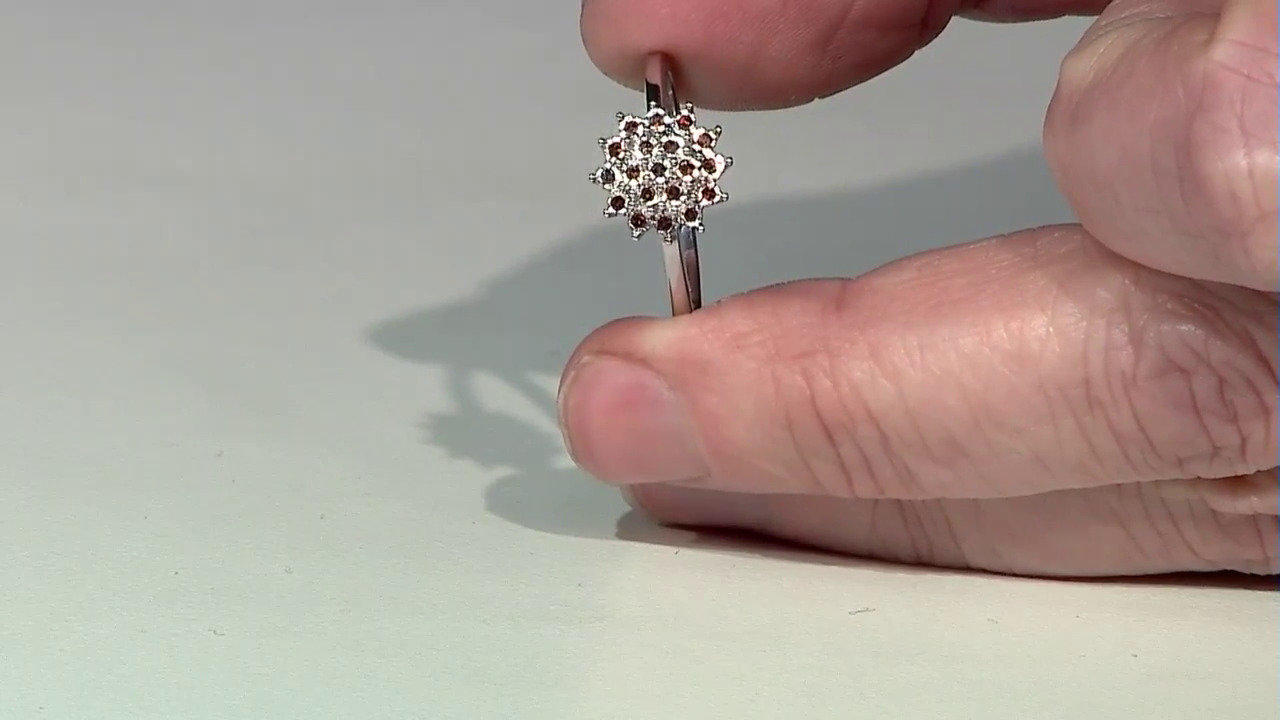 Video Zilveren ring met Fancy diamanten