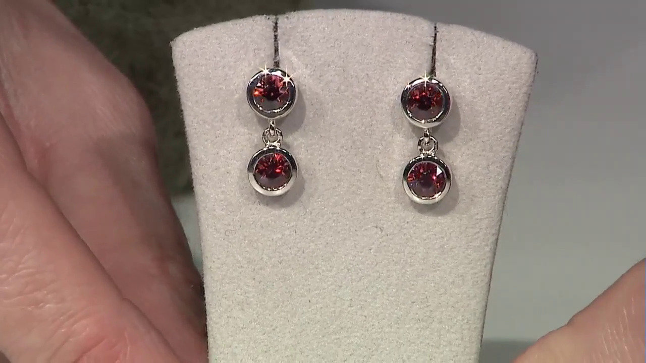 Video Zilveren oorbellen met roze zirkonen